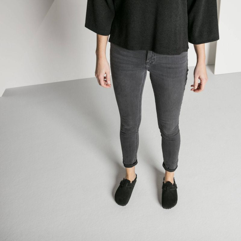 Birkenstock Boston Shearling Black Women's Wool Insulated Clogs in Suede Leather Narrow (0259883)